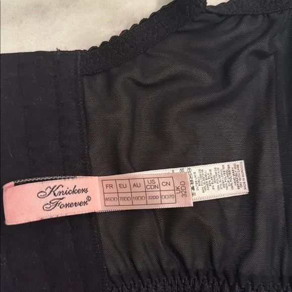 Agent Provocateur “SALLY” Rare Lace Bralette 32DD *Sold out in Stores* HOT - Picture 15 of 16